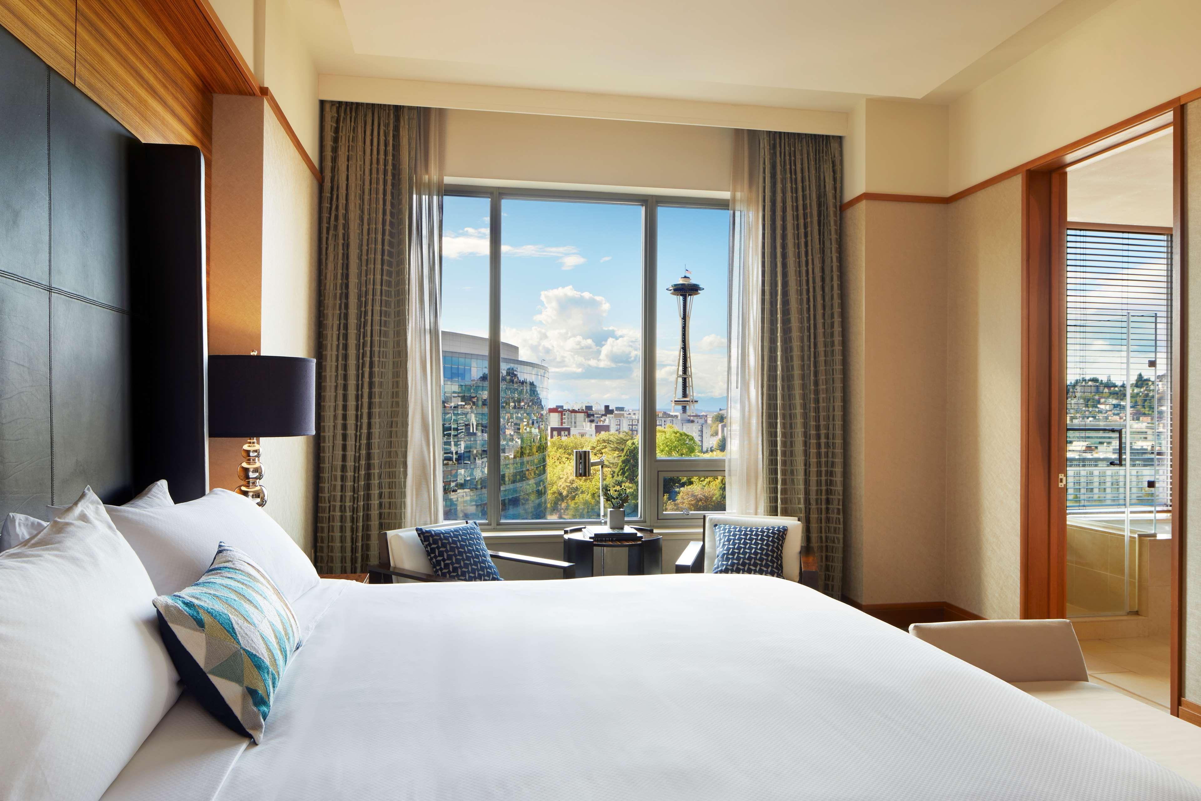 1 Hotel Σιάτλ Εξωτερικό φωτογραφία A guest room at the Westin Seattle